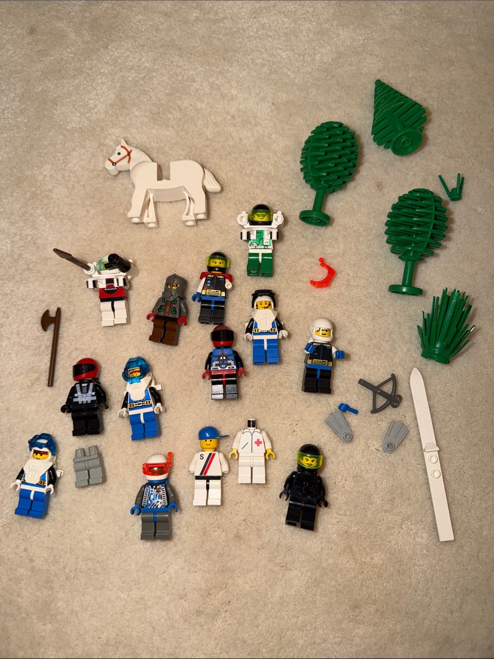 Lot of Legos: Various People & Plants